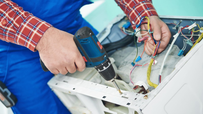 Gördes Fujitsu Fujitsu çamaşır makinesi kart tamiri – Su almama arızası orijinal parça ile giderildi. - Teknik servis örneği